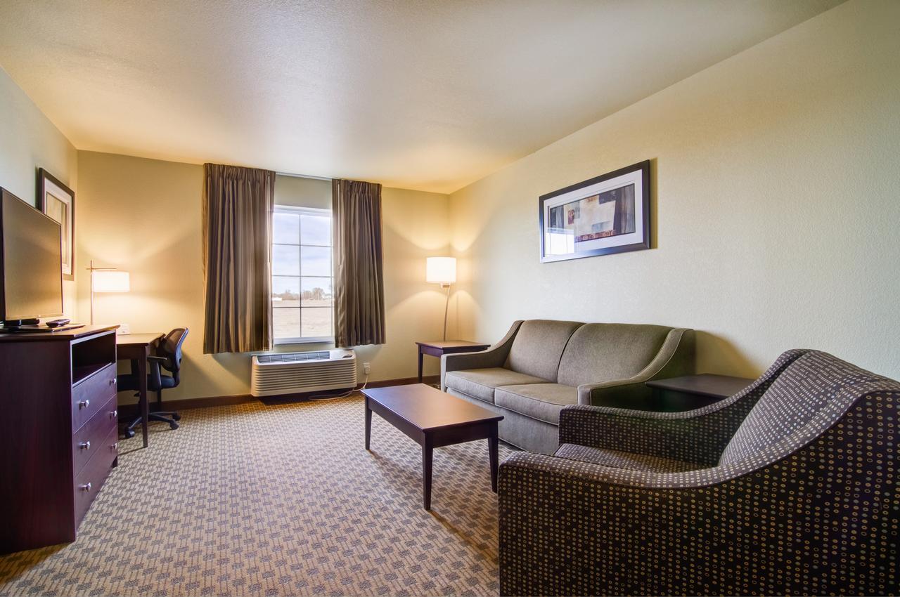 Castle Rock Inn & Suites - Quinter Dış mekan fotoğraf