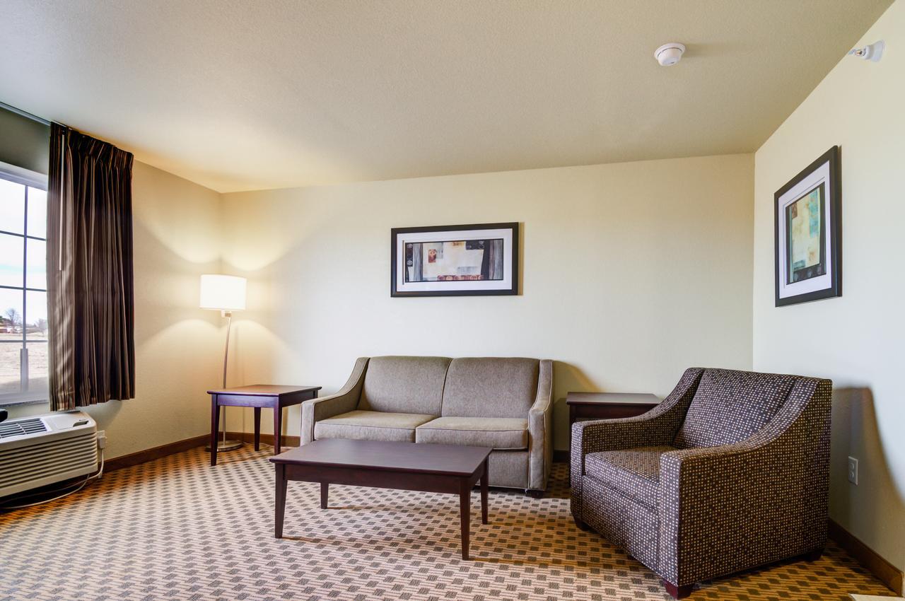 Castle Rock Inn & Suites - Quinter Dış mekan fotoğraf